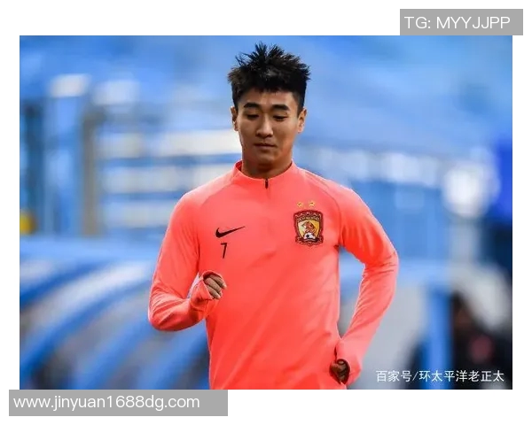 VAR赛后采访爆金句，引全场大笑